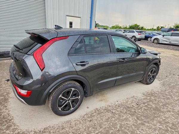 2026 KIA NIRO LX