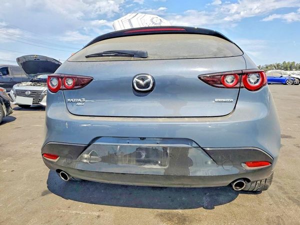 2024 MAZDA 3 Preferred Package
