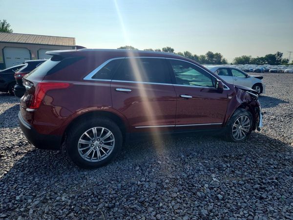 2017 CADILLAC XT5 Luxury
