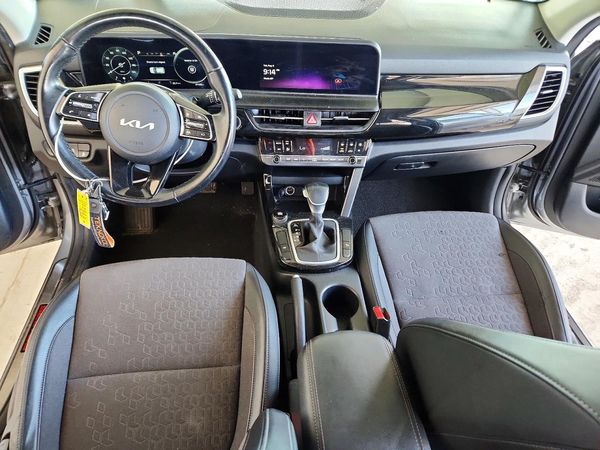 2024 KIA SELTOS S, X-Line