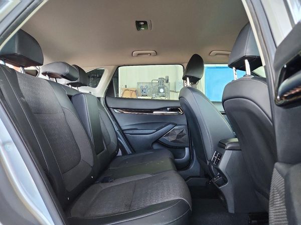 2024 KIA SELTOS S, X-Line