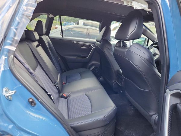 2024 TOYOTA RAV4 XSE