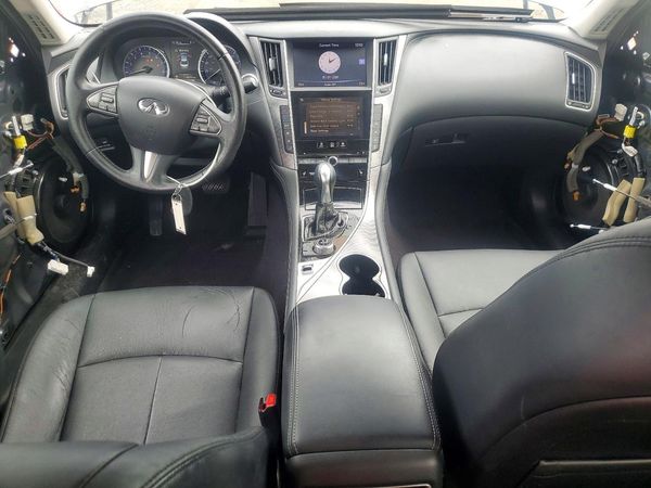 2015 INFINITI Q50