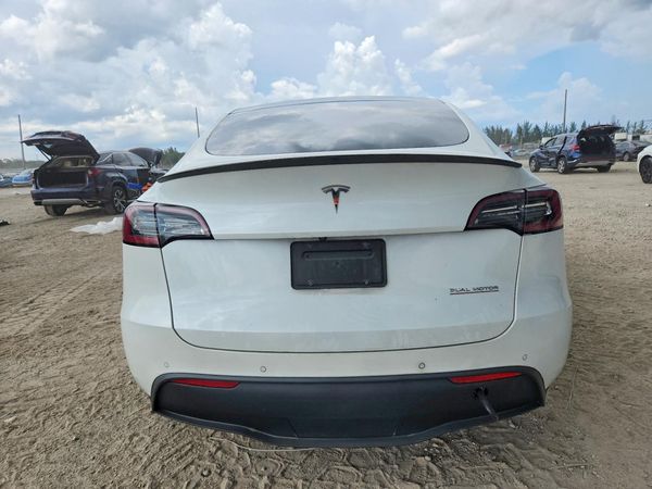 2020 TESLA MODEL Y