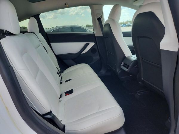 2020 TESLA MODEL Y