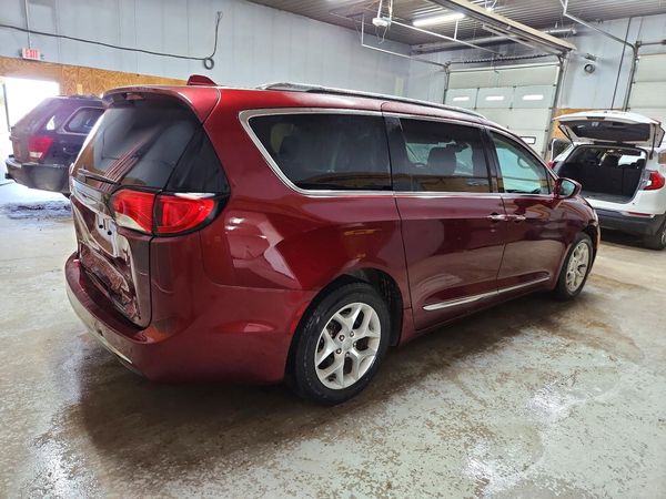 2017 CHRYSLER PACIFICA Touring L Plus