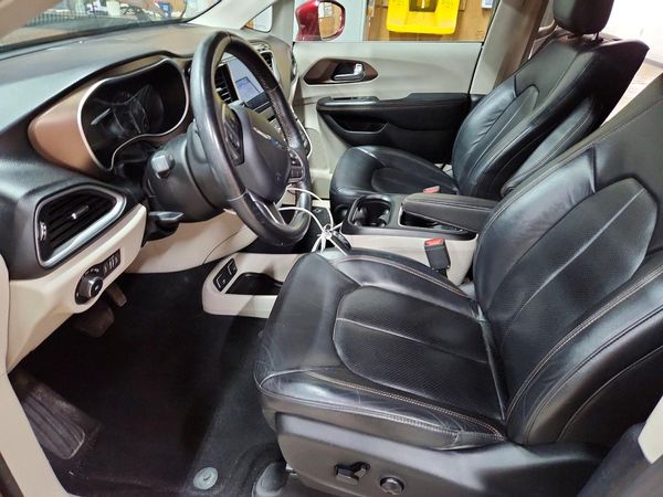 2017 CHRYSLER PACIFICA Touring L Plus