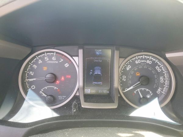 2017 TOYOTA TACOMA