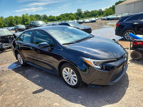 2026 TOYOTA COROLLA