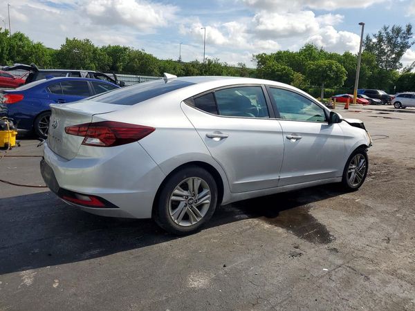 2019 HYUNDAI ELANTRA