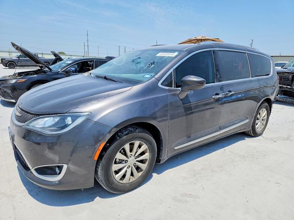 2018 CHRYSLER PACIFICA