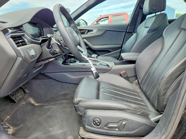 2024 AUDI A4 quattro Premium Plus