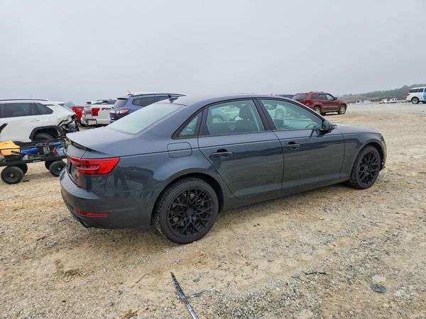 2017 AUDI A4 quattro Premium