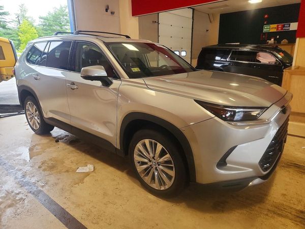 2024 TOYOTA GRAND HIGHLANDER