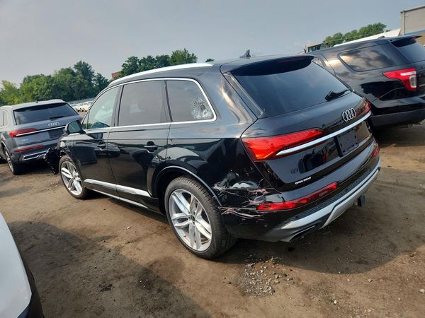 2025 AUDI Q7 quattro Premium Plus