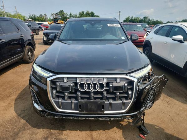 2025 AUDI Q7 quattro Premium Plus