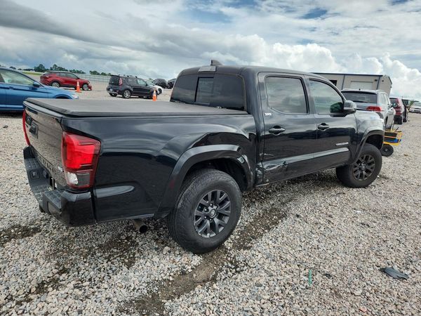 2022 TOYOTA TACOMA SR5