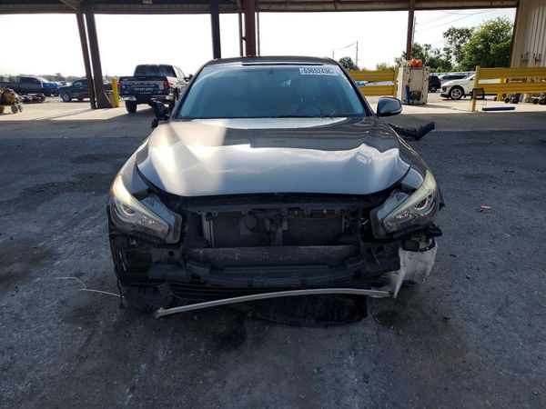 2015 INFINITI Q50