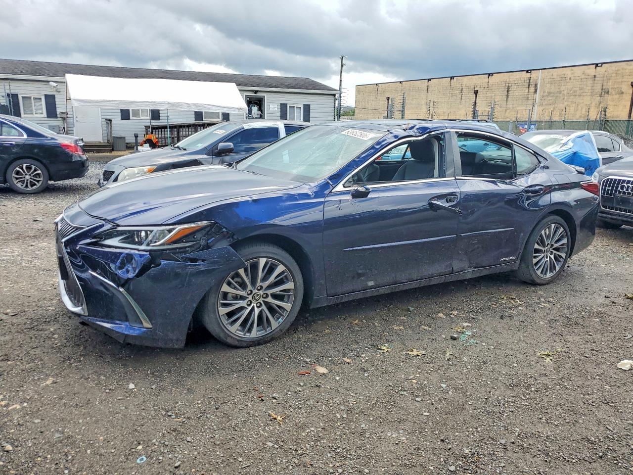 2021 LEXUS ES 300h Premium