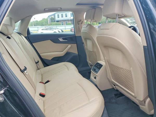 2019 AUDI A4 quattro Premium Plus