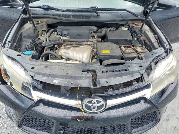 2015 TOYOTA CAMRY