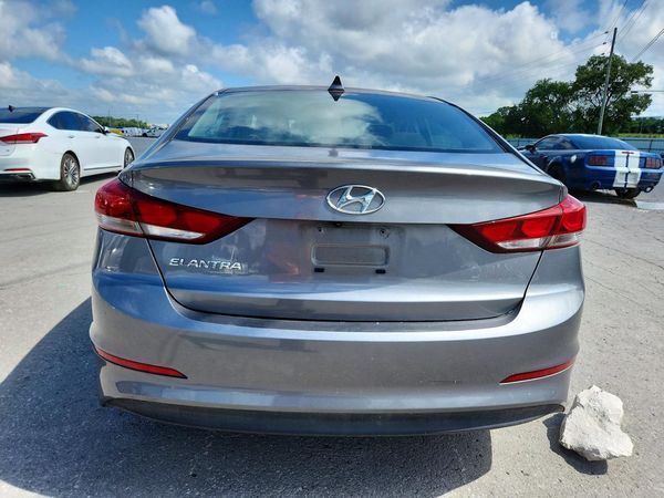 2018 HYUNDAI ELANTRA