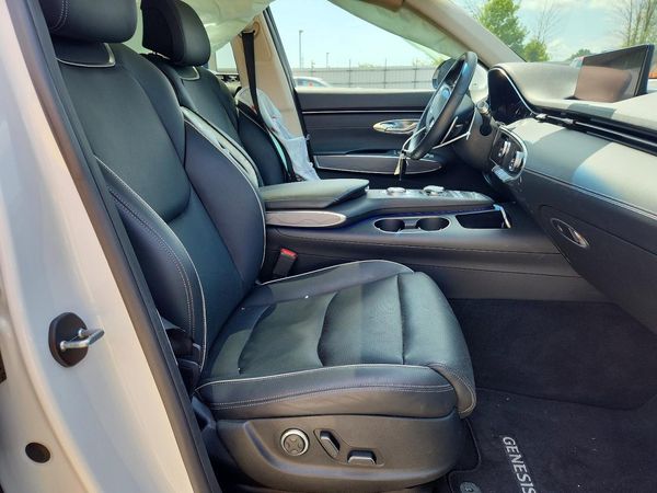 2024 GENESIS GV70