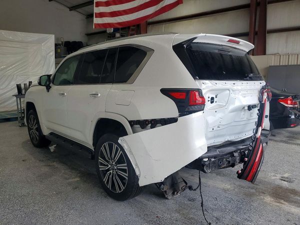 2025 LEXUS LX 700H