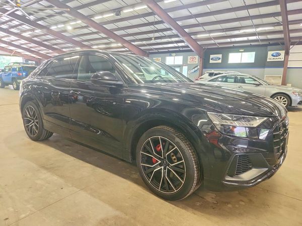 2019 AUDI Q8 S Line quattro Prestige