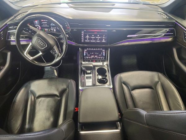 2019 AUDI Q8 S Line quattro Prestige