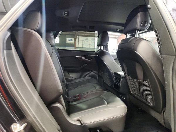 2019 AUDI Q8 S Line quattro Prestige