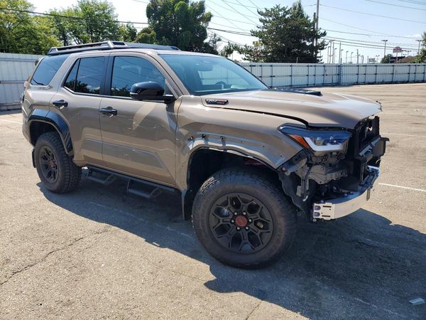 2025 TOYOTA 4RUNNER