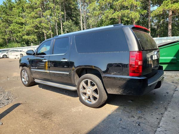 2014 CADILLAC ESCALADE ESV Luxury