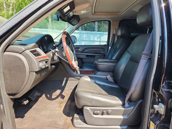 2014 CADILLAC ESCALADE ESV Luxury