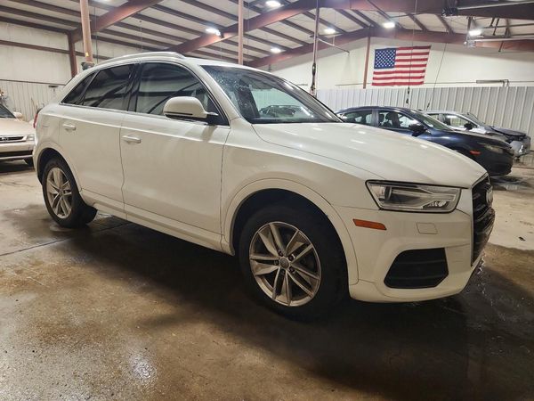 2016 AUDI Q3 quattro Premium Plus
