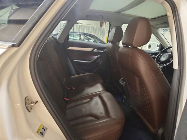 2016 AUDI Q3 quattro Premium Plus