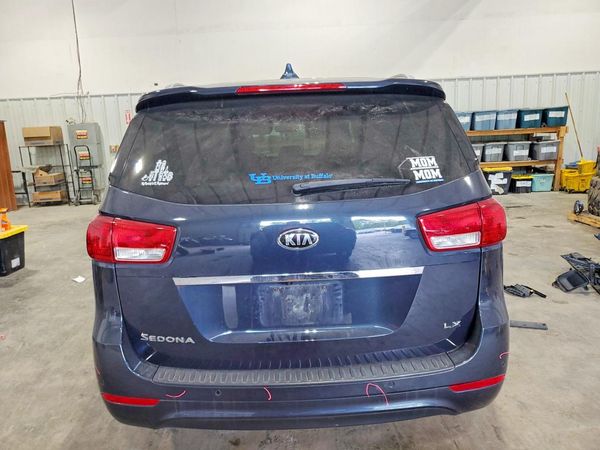 2016 KIA SEDONA LX - Middle-low