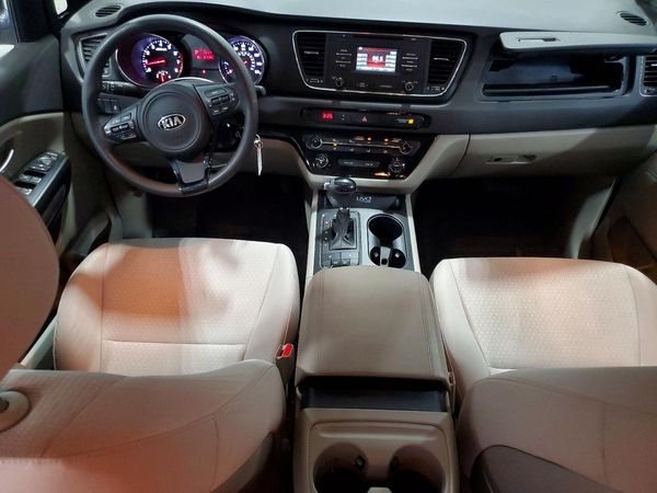2016 KIA SEDONA LX - Middle-low