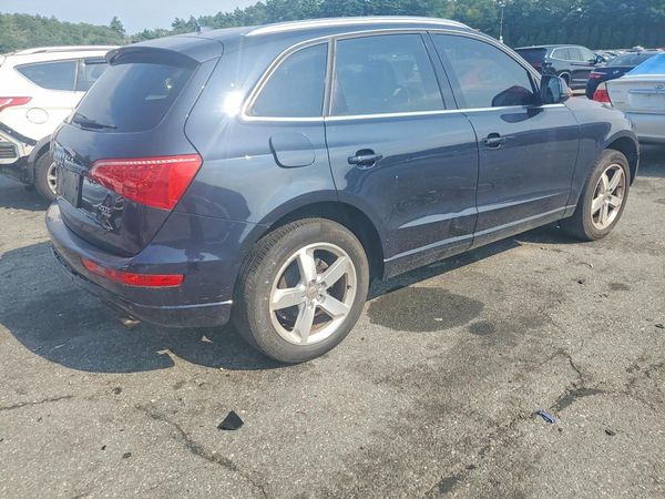 2012 AUDI Q5