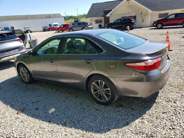 2016 TOYOTA CAMRY