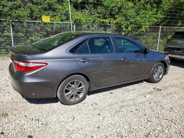 2016 TOYOTA CAMRY