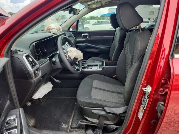 2023 KIA SORENTO LX — DENT