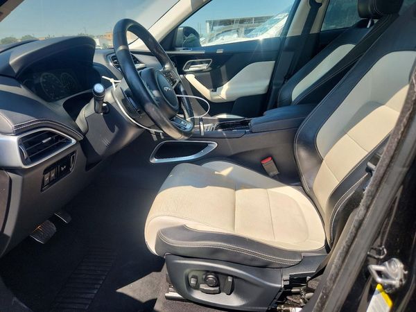 2017 JAGUAR F-PACE R-Sport