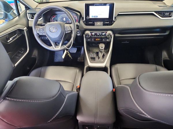 2025 TOYOTA RAV4