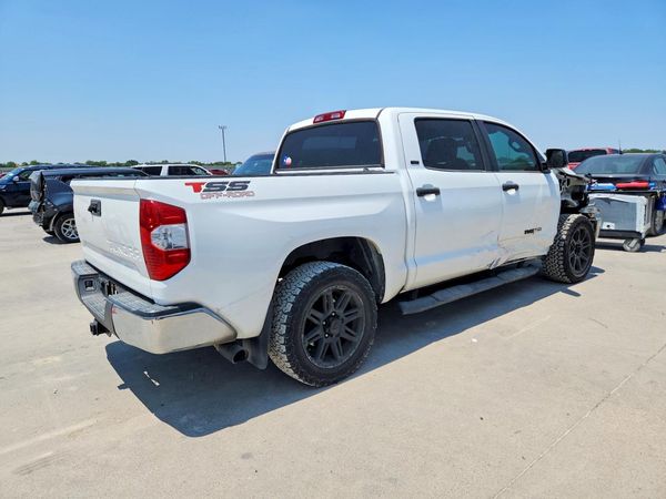 2018 TOYOTA TUNDRA SR5