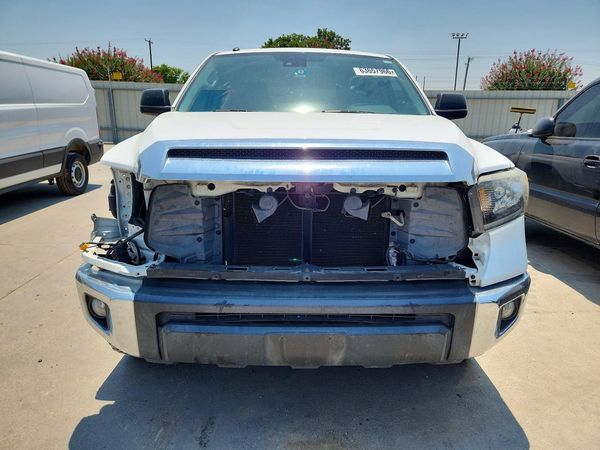 2018 TOYOTA TUNDRA SR5