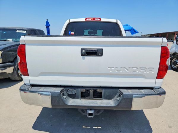 2018 TOYOTA TUNDRA SR5