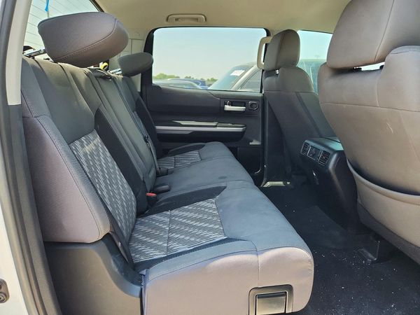 2018 TOYOTA TUNDRA SR5
