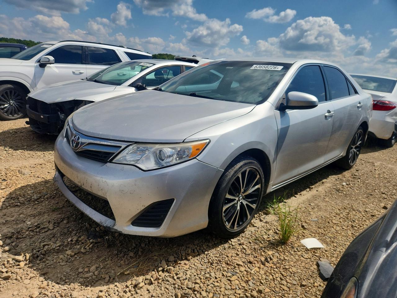 2014 TOYOTA CAMRY
