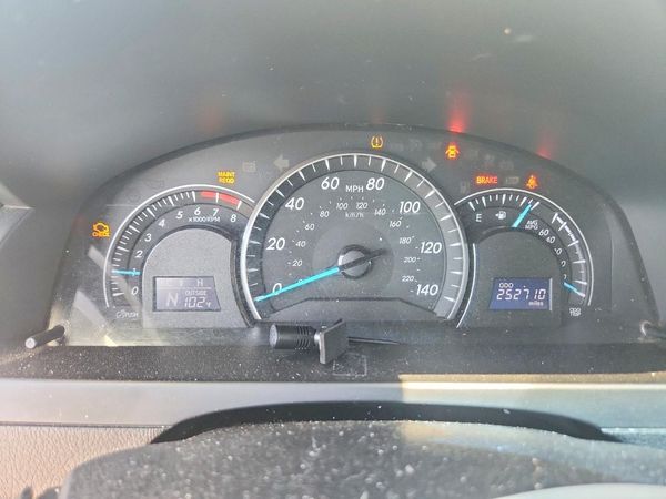 2014 TOYOTA CAMRY